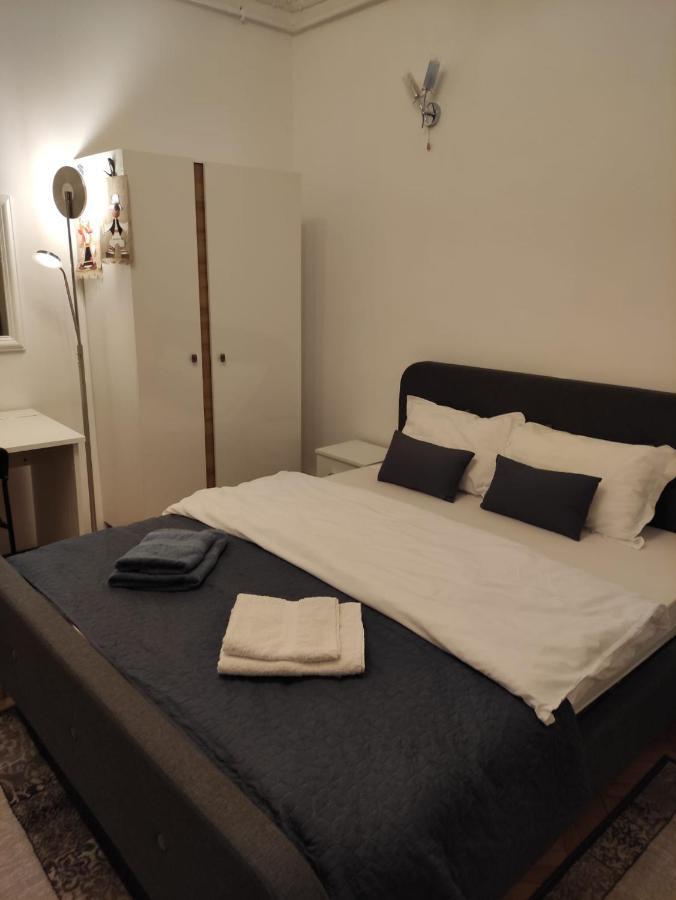 Royal Studio In Old Town Bucarest Extérieur photo